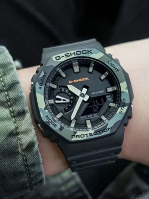 G-SHOCK série GA-2100 ferme chêne STAINLESS STEEL